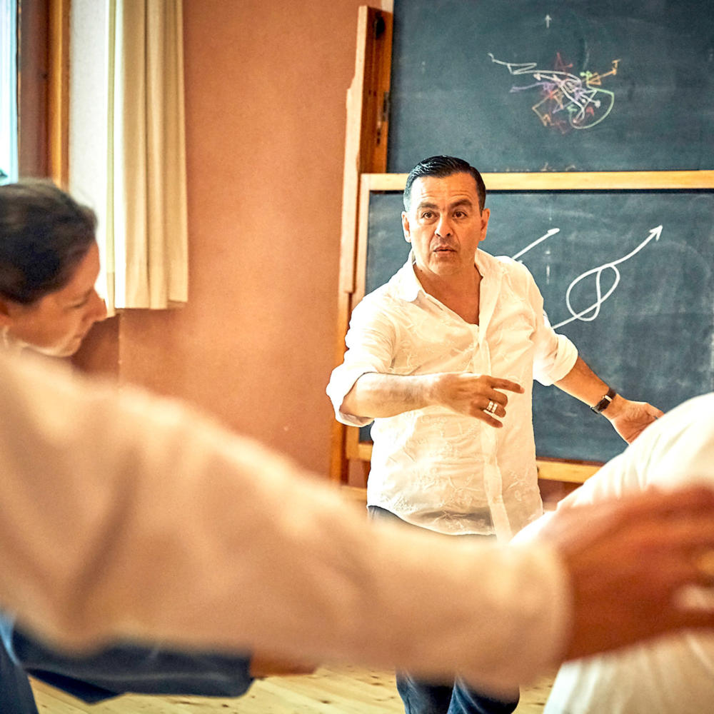 Faust: Eurythmy shows what lies in between