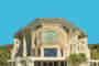 Sichtbare Architektur und unterirdische Wasserbecken