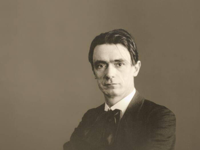 Neunmal Rudolf Steiner